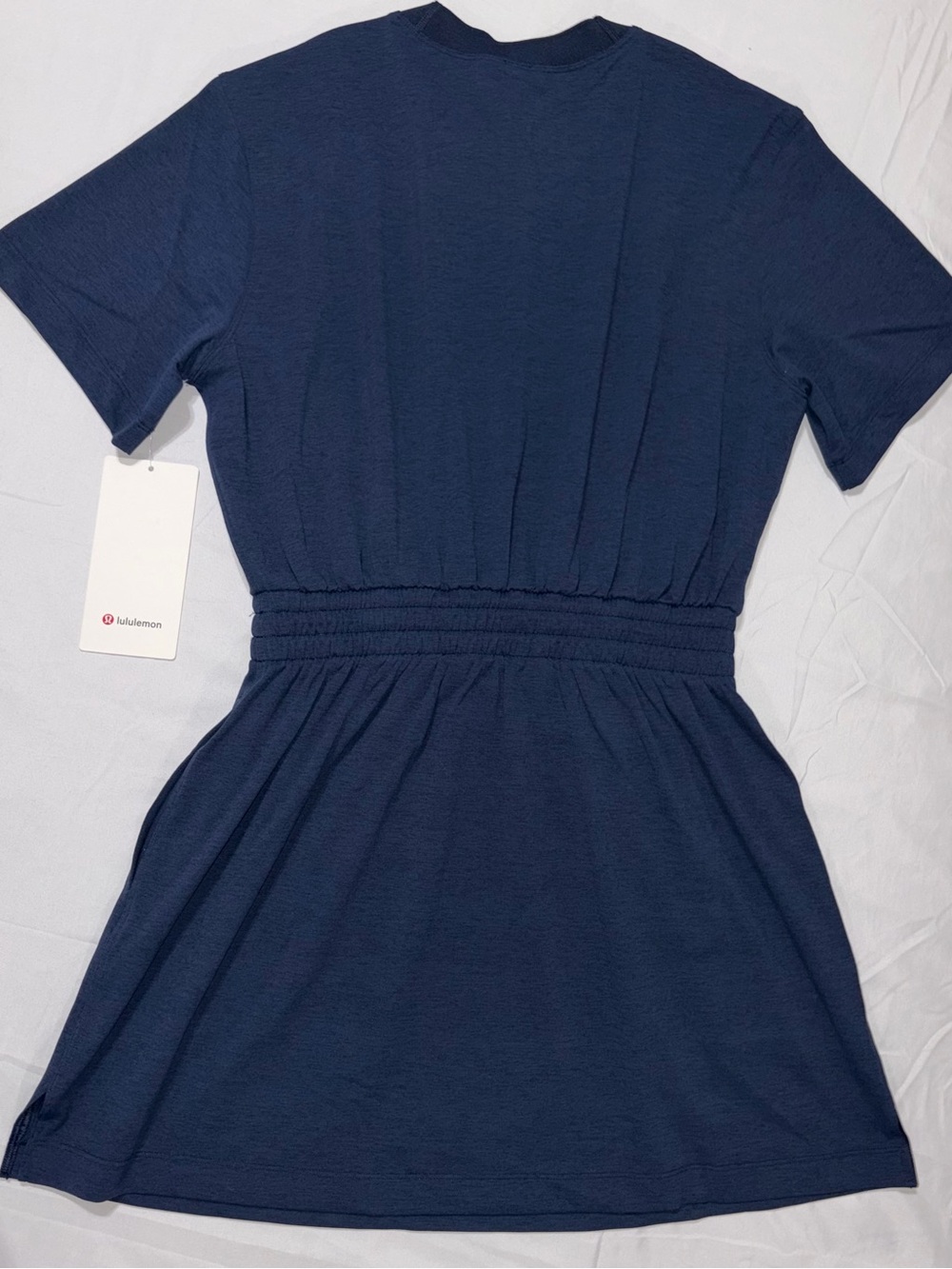 NWT*LULULEMON*SIZE4*SMOCKED WAIST T~SHIRT DRESS*AUTHENTIC* POCKETS*NAVY*$118 - Picture 2 of 16